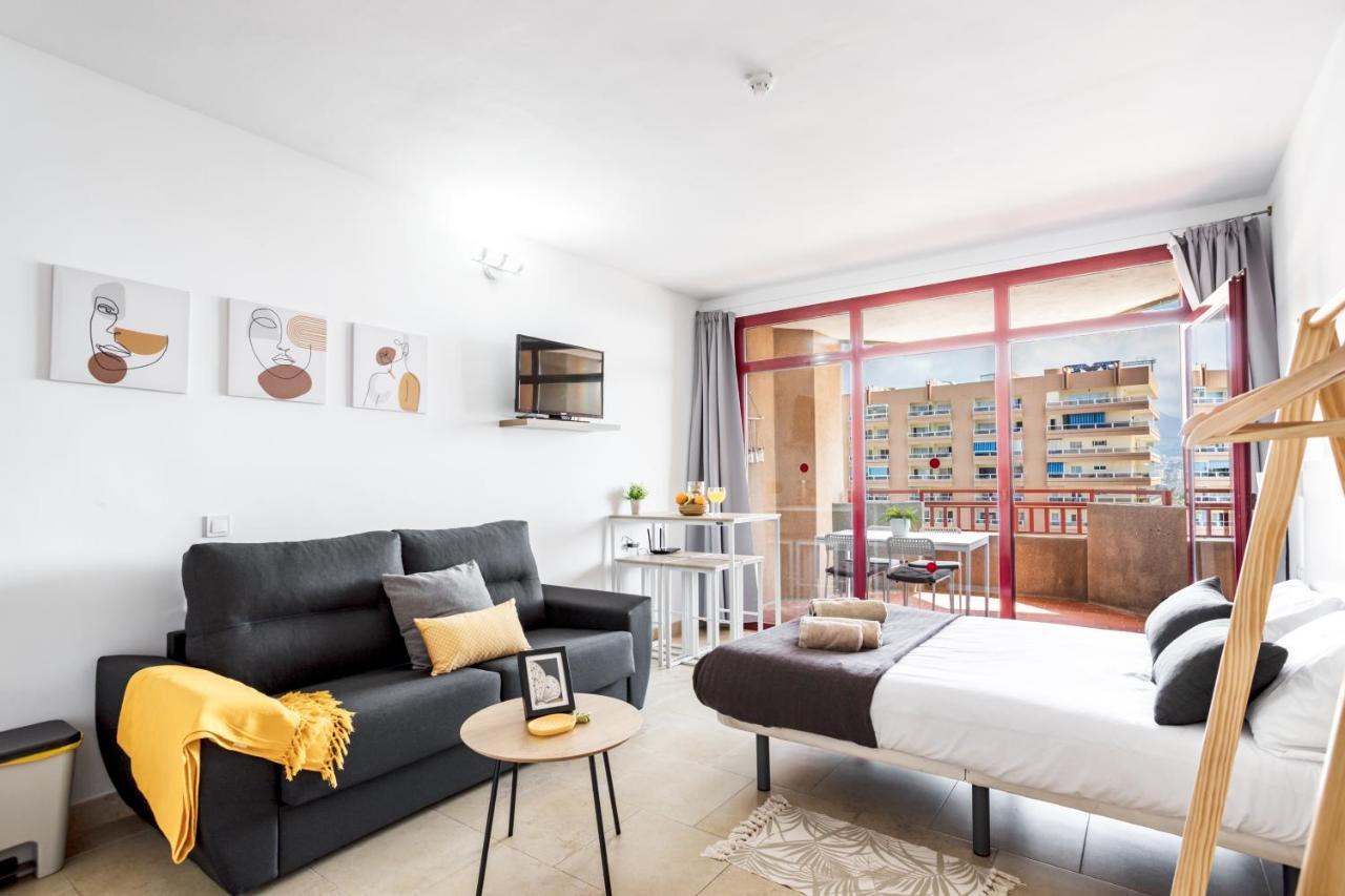 Sur Suites Palmeras 525 Фуeнхирола Екстериор снимка