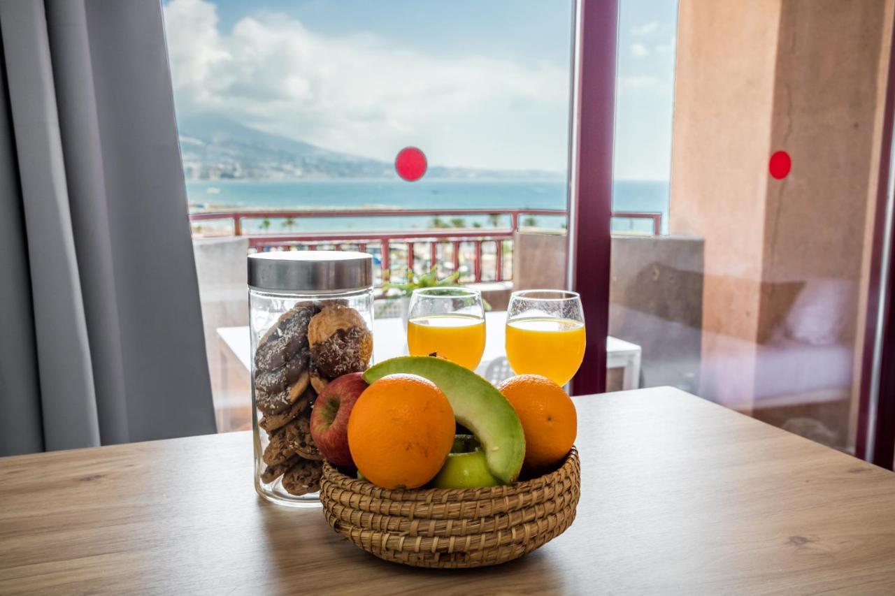 Sur Suites Palmeras 525 Фуeнхирола Екстериор снимка