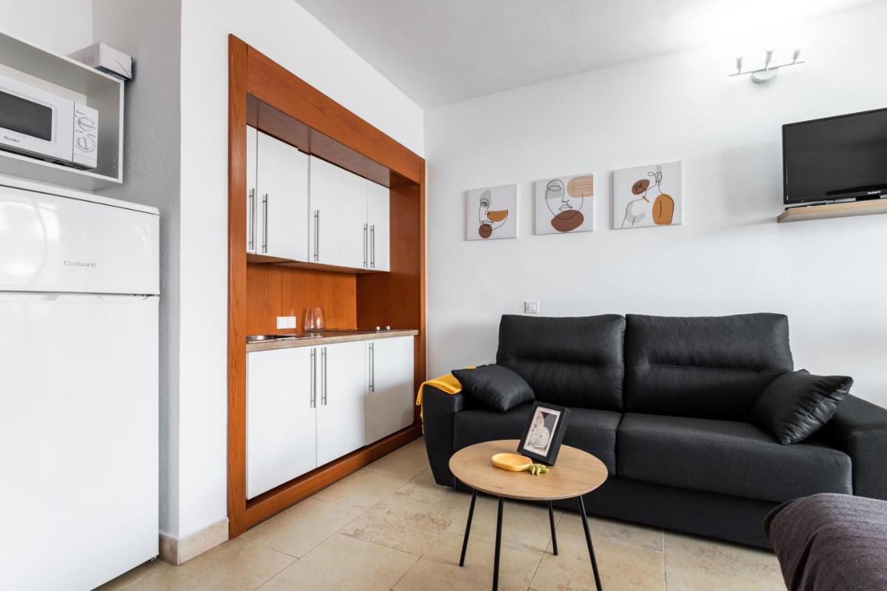 Sur Suites Palmeras 525 Фуeнхирола Екстериор снимка